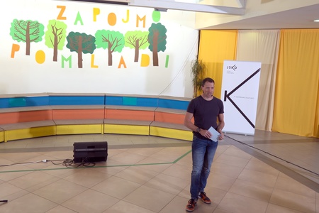 001_Zapojmo pomladi II_dan